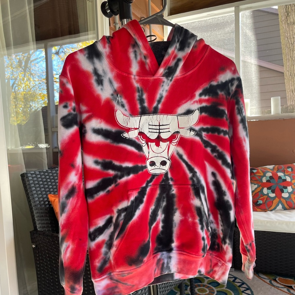 Tie dye NBA Bulls hoodie